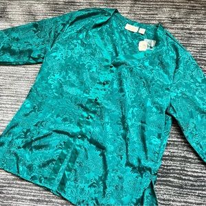 NWT Victoria’s Secret Gold Label Button-down Top, Size M